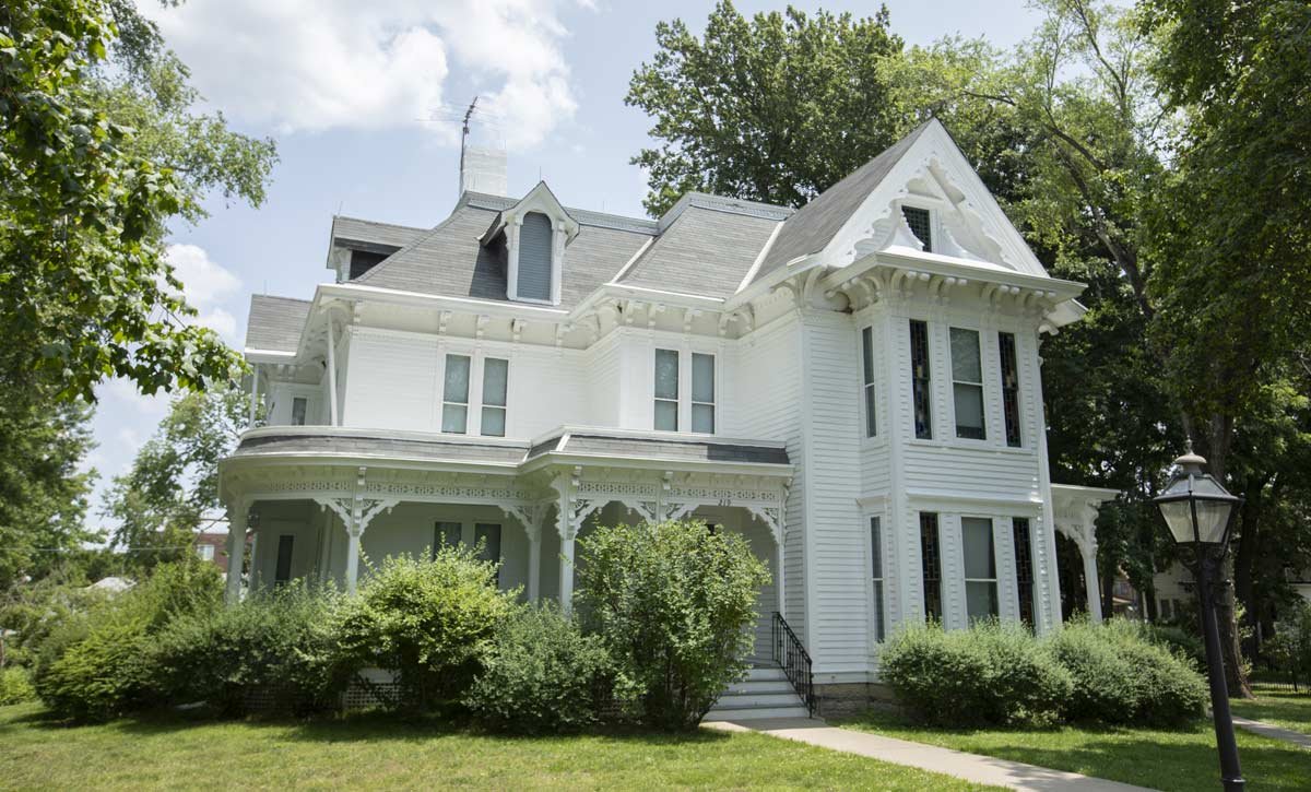 Missouri neighborhood home