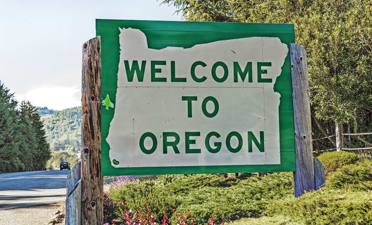 Welcome to Oregon highway sign